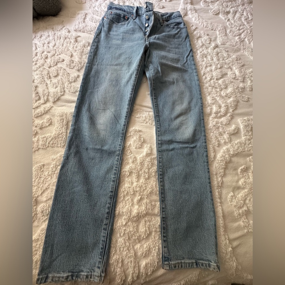 Levi 501 Blue Denim Jeans W28 L32 Button Fly Light Stonewash Lightly Worn